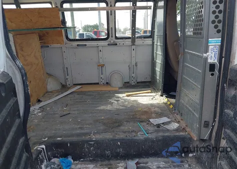 2012 Chevrolet Express 2500 Work Van z USA, uszkodzony, nr VIN 1GCWGFCA2C1121527